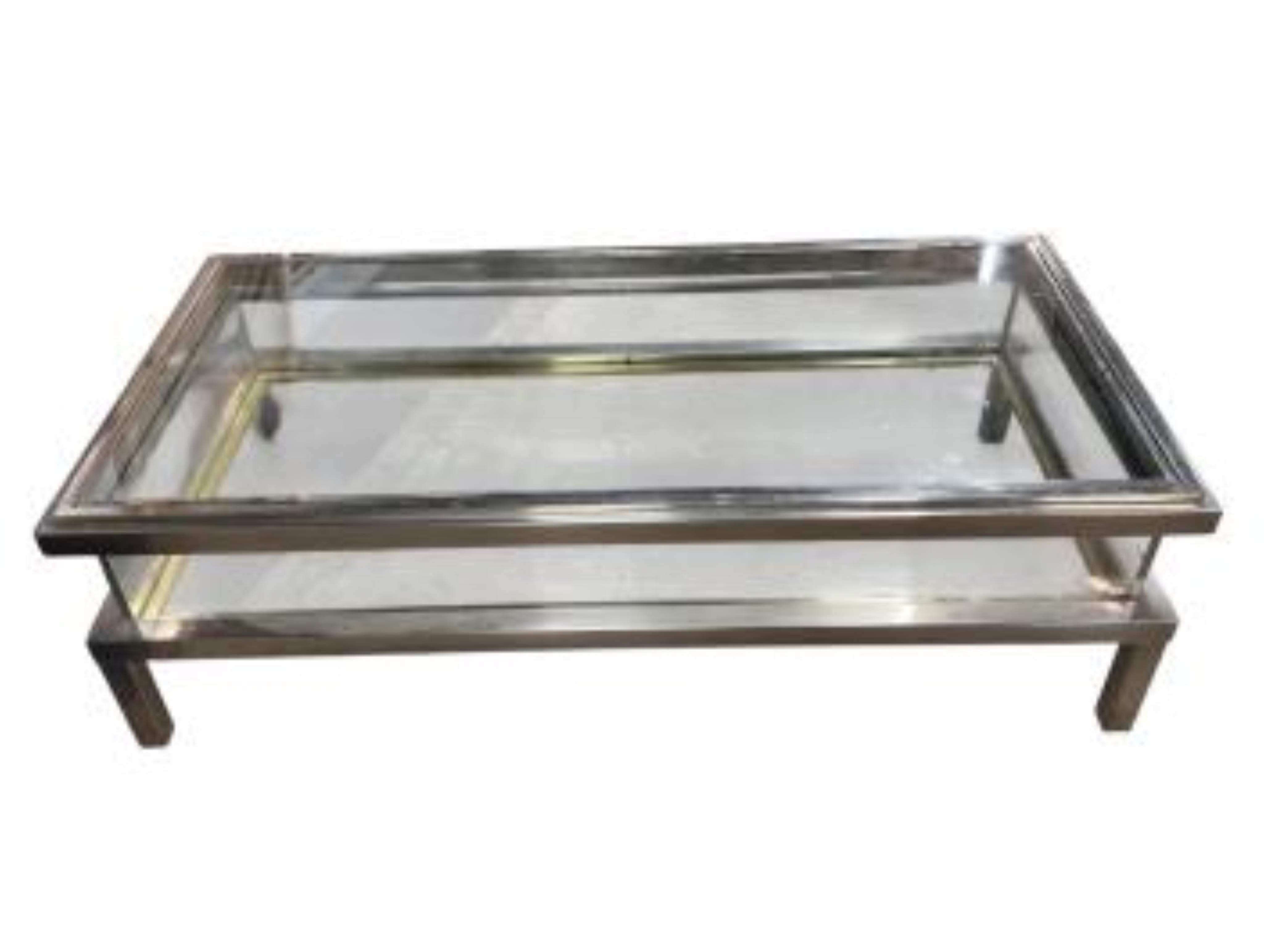 A Romeo Rega rectangular display coffee table, width 138cm, depth 68cm, height 42cm